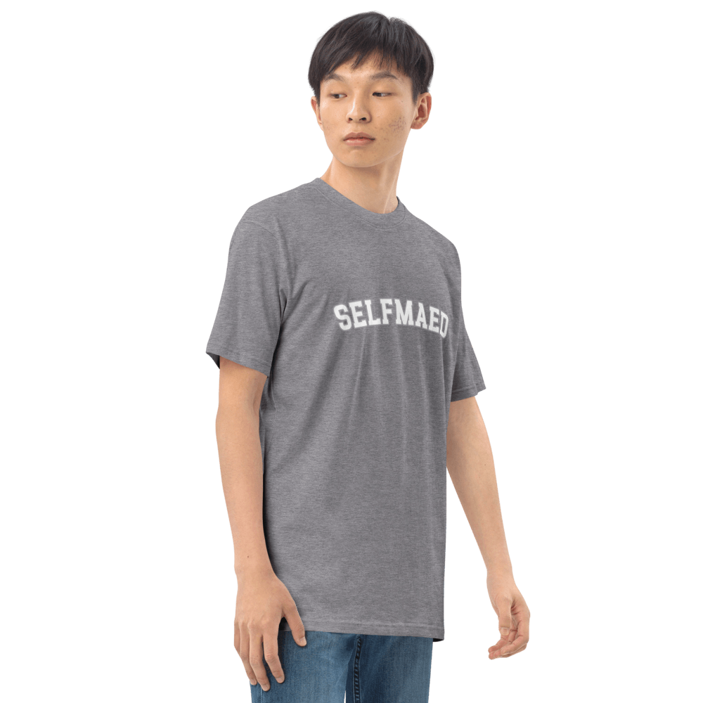 Selfmaed Essential Tee in gray, made of organic cotton, showcasing a structured fit and comfortable style.